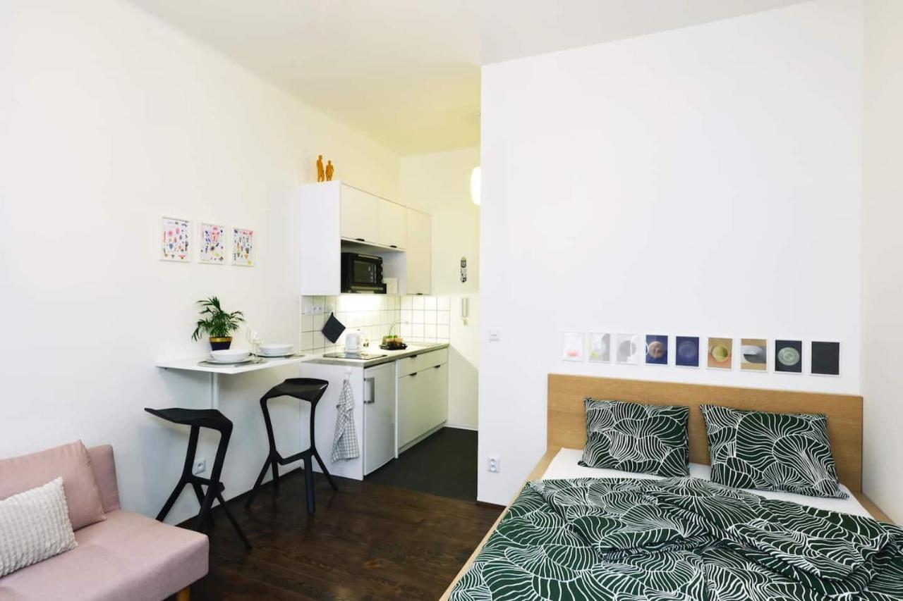 Lazy Sofa ° Apartment Hradec Kralove Ngoại thất bức ảnh
